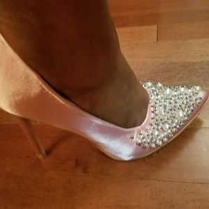 Sexy Mauve Faux Pearl Pointy Close Toe Heel